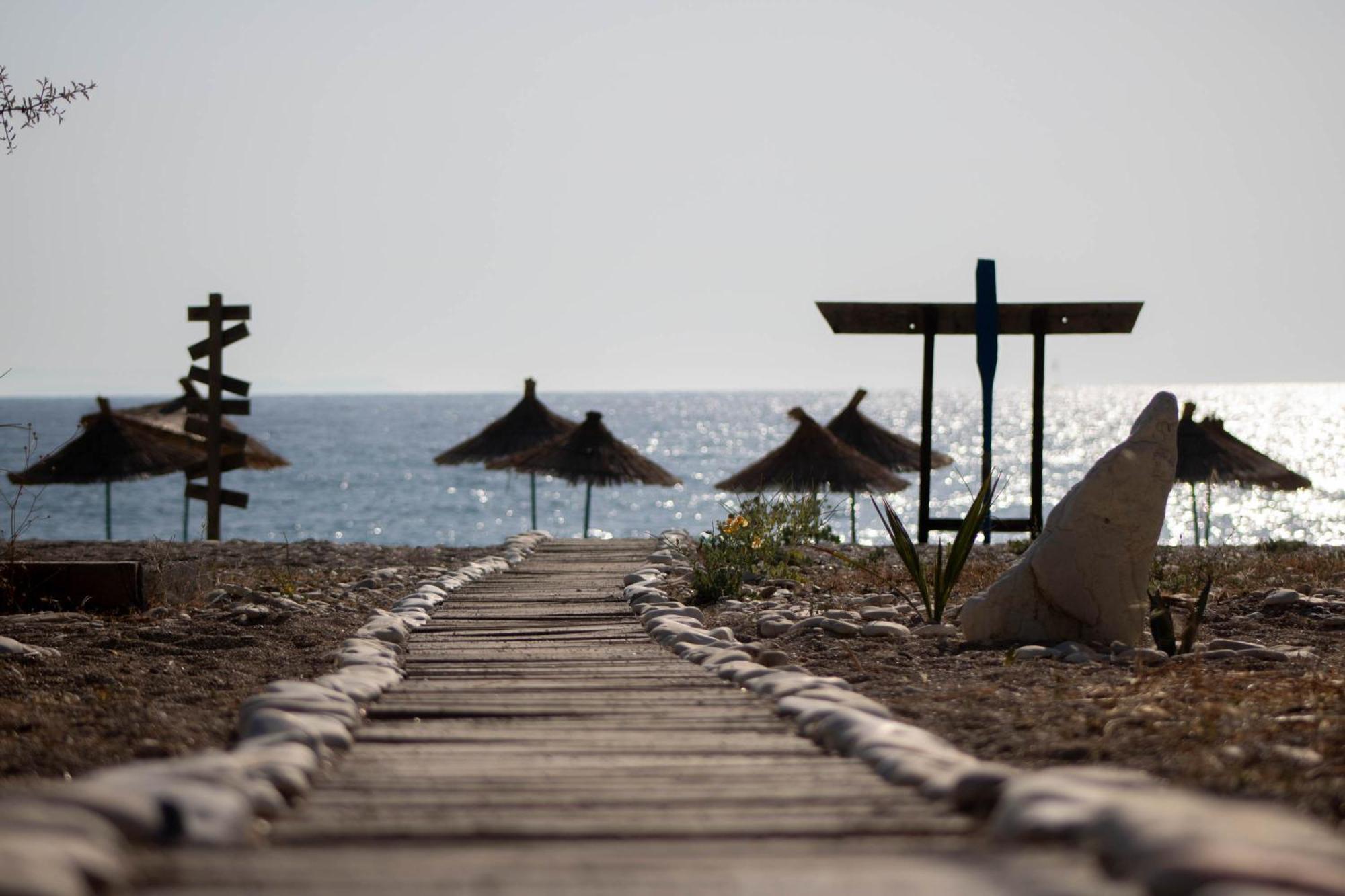 Lost Paradise Eco Camping Himare Eksteriør bilde