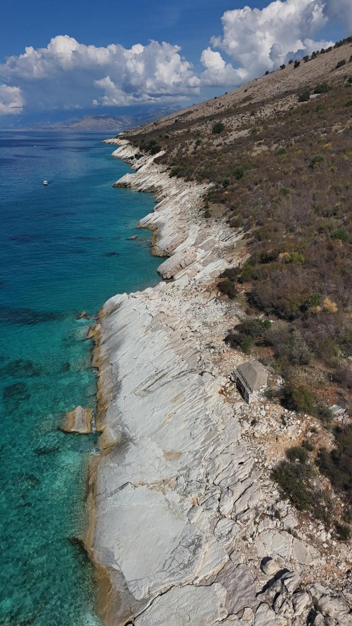 Lost Paradise Eco Camping Himare Eksteriør bilde